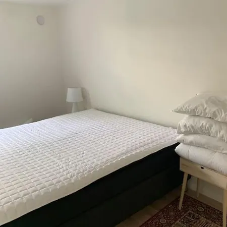 Moderne Og Fullt Utstyrt 3-rom Hageleilighet Sentrum Naer * Bergen