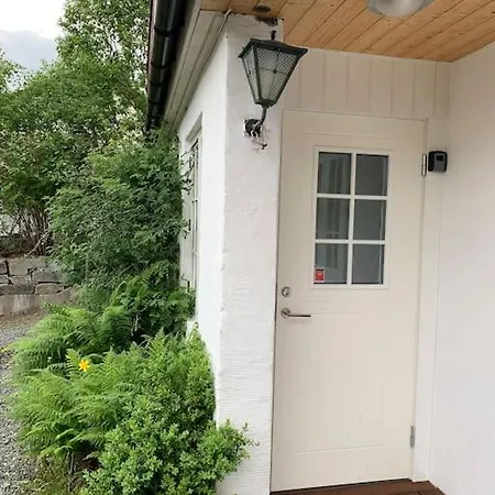 Moderne Og Fullt Utstyrt 3-rom Hageleilighet Sentrum Naer * Bergen