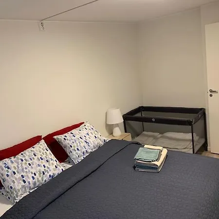 アパート Moderne Og Fullt Utstyrt 3-rom Hageleilighet Sentrum Naer ベルゲン