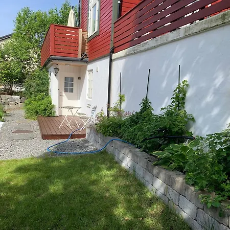 Moderne Og Fullt Utstyrt 3-rom Hageleilighet Sentrum Naer Bergen