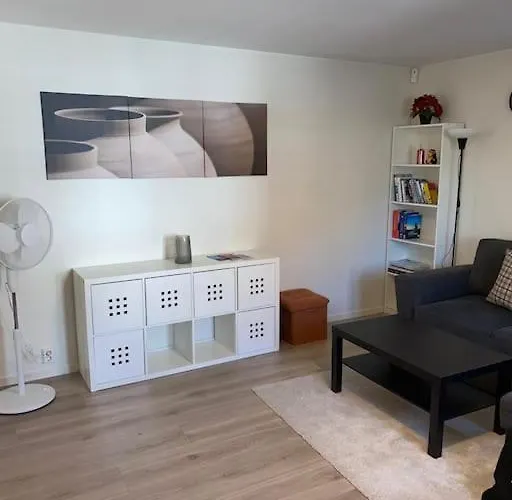 Moderne Og Fullt Utstyrt 3-rom Hageleilighet Sentrum Naer Apartment *