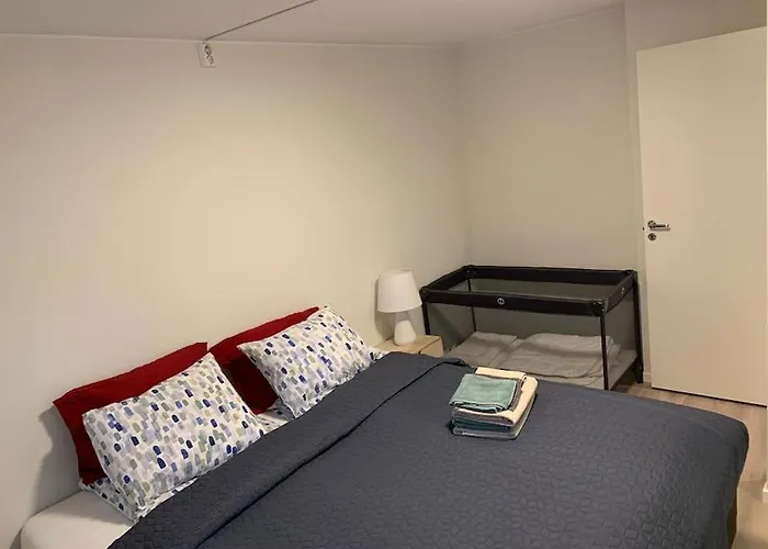 Apartment Moderne Og Fullt Utstyrt 3-rom Hageleilighet Sentrum Naer Bergen