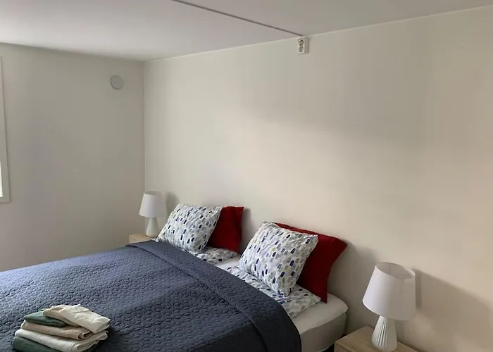 Moderne Og Fullt Utstyrt 3-rom Hageleilighet Sentrum Naer Apartment